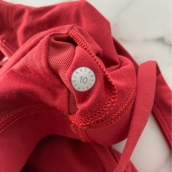 Lululemon Sports Bra - Size 10 - Picture 3 of 3